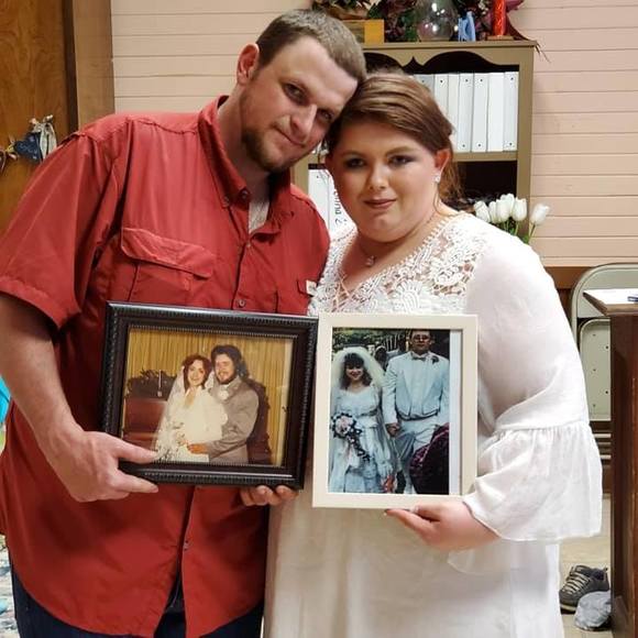 Meet your Posher, Sierra - Picture 1 of 1